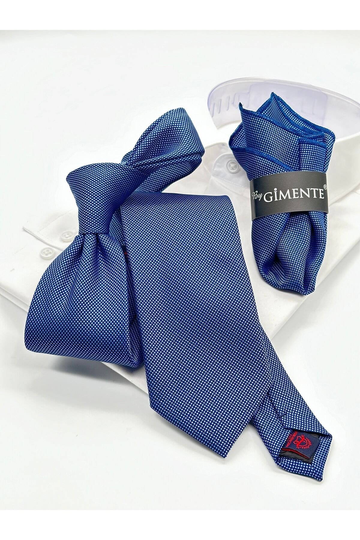 İndigo Mavi Kum Desenli Klasik Mendilli Kravat