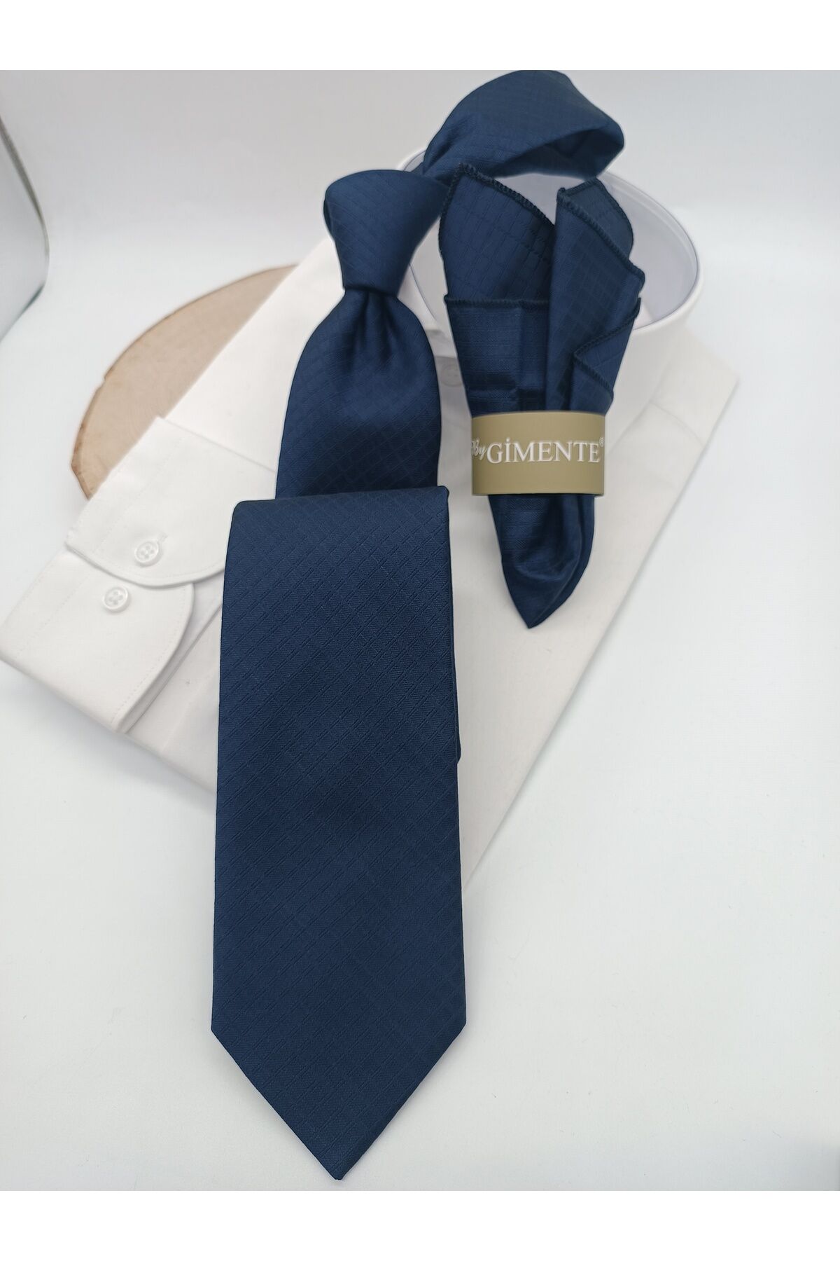 Lacivert Desenli Klasik Mendilli Kravat