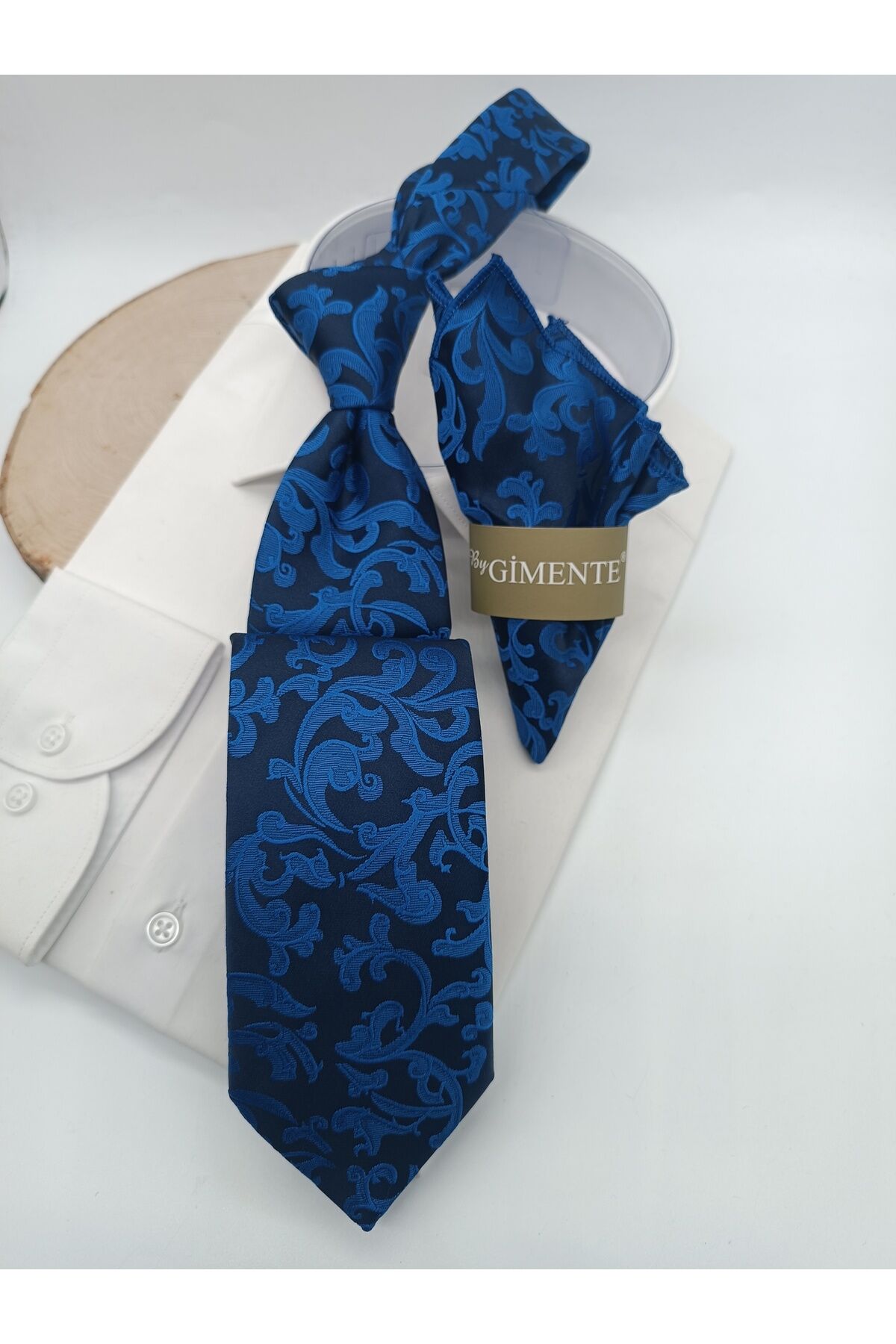 Lacivert Desenli Klasik Mendilli Kravat