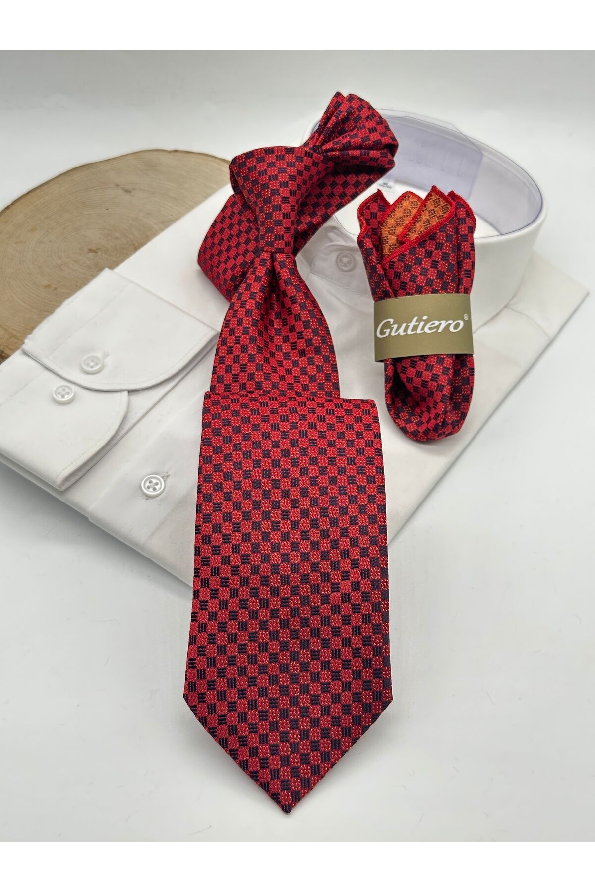 Kırmızı Desenli Mendilli Klasik Kravat