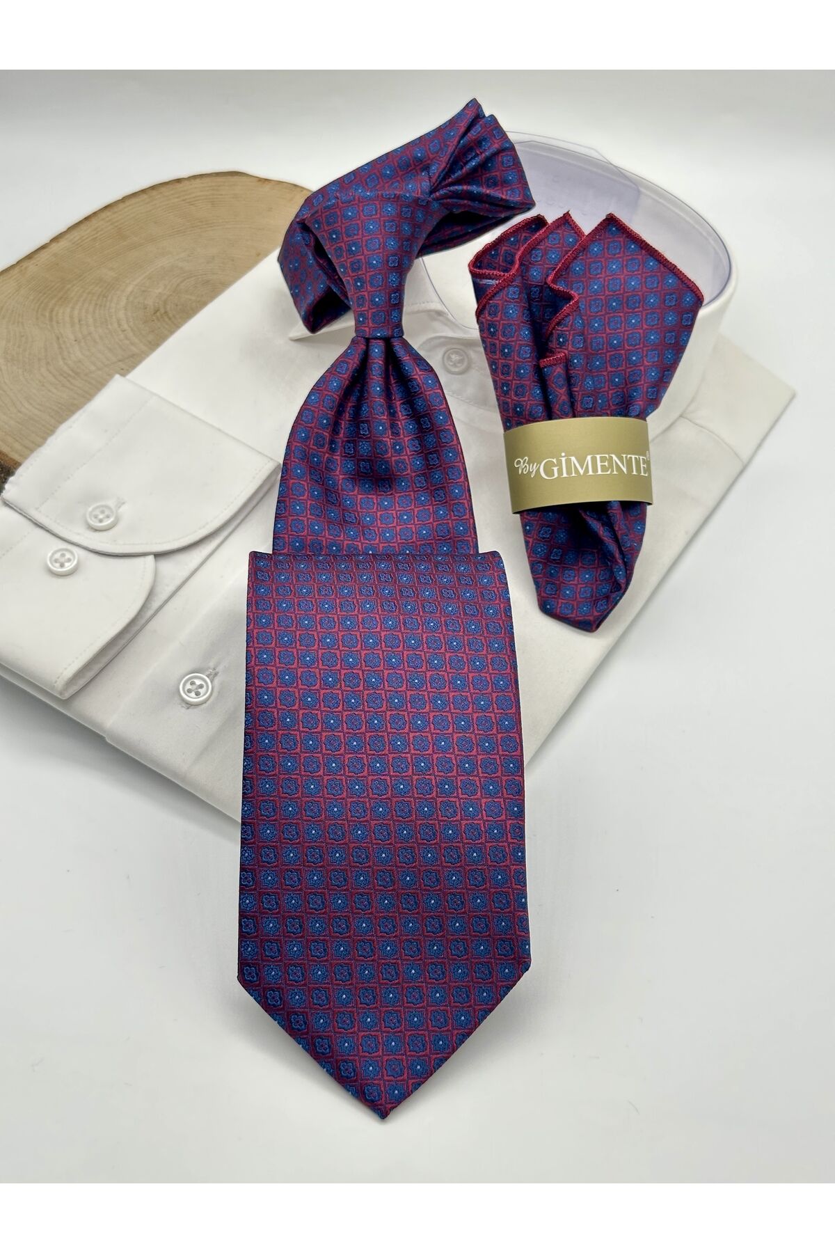 Kırmızı Desenli Mendilli Klasik Kravat