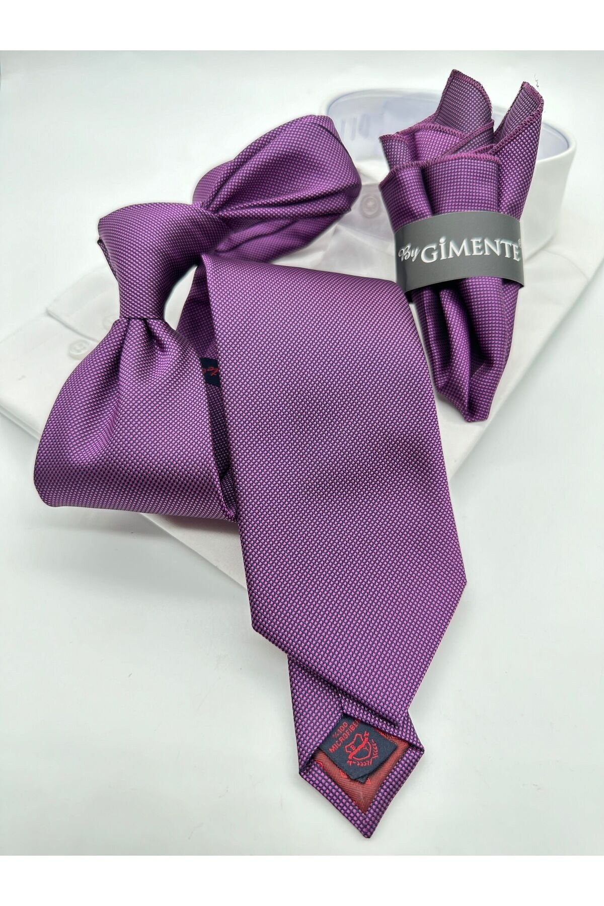 Koyu Lila Kum Desenli Klasik Mendilli Kravat